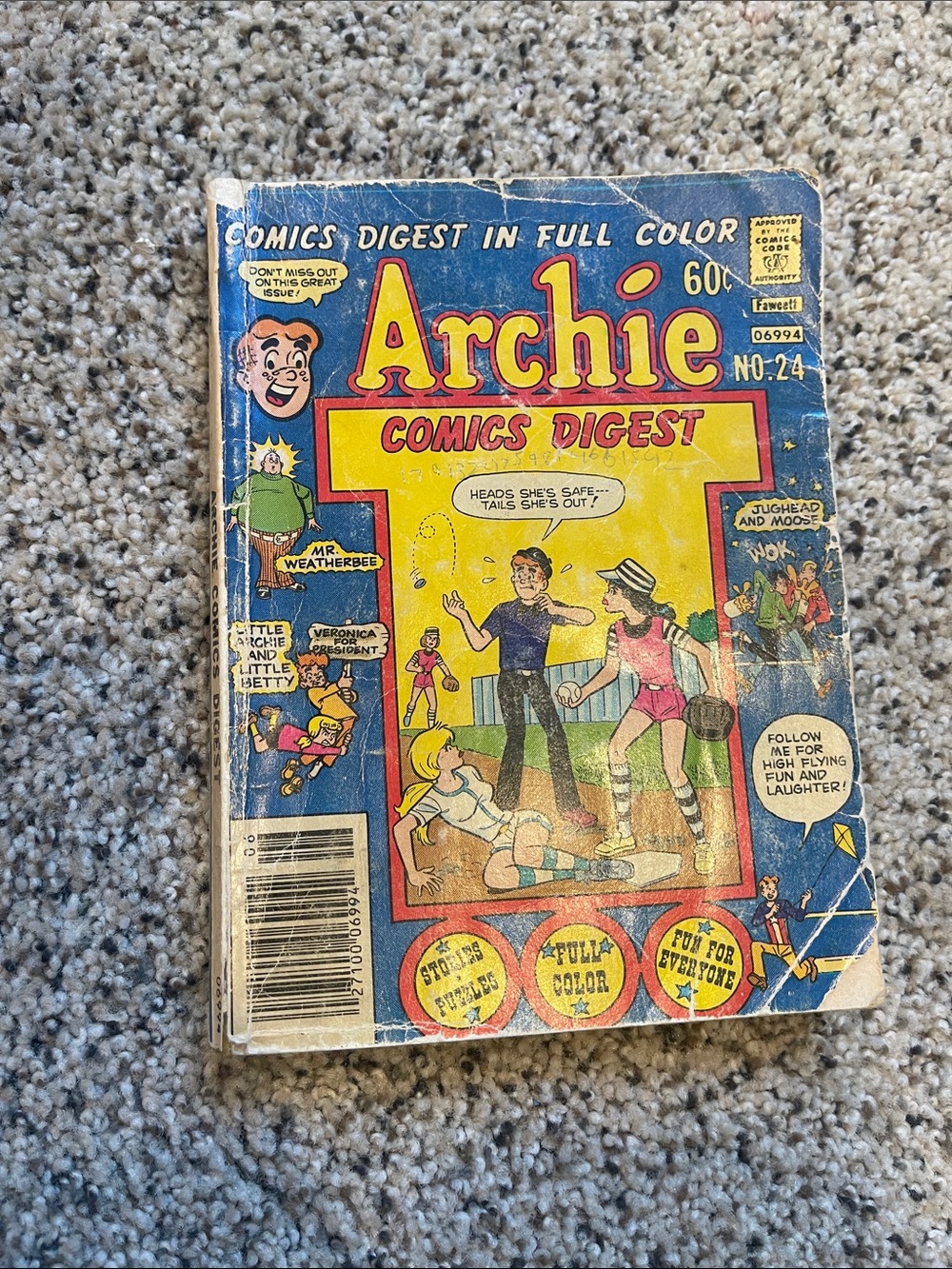 Arche Comics Digest No. 24 Blue & Yellow Cover vintage